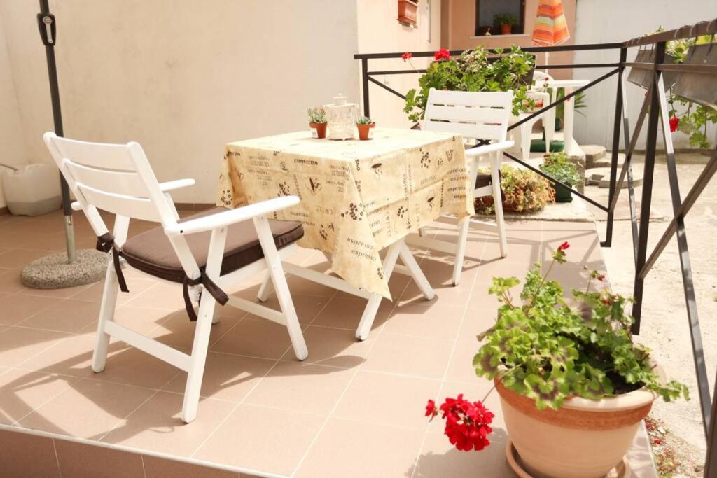 Charming Apartment In Town Center Pula Extérieur photo