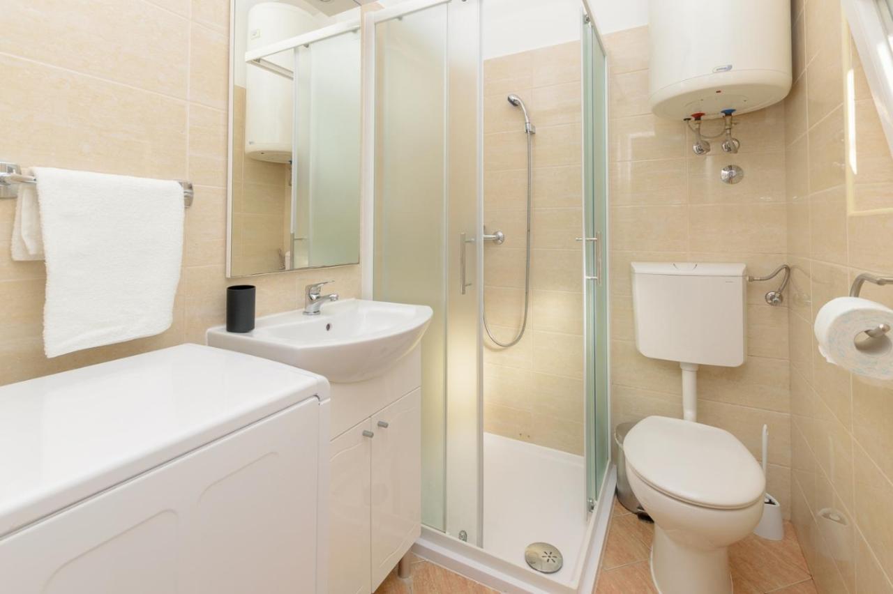 Charming Apartment In Town Center Pula Extérieur photo